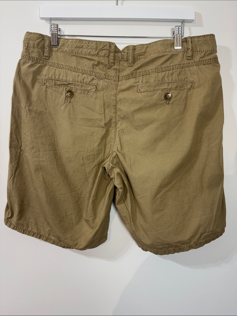 Nine West Casual Women’s Khaki Shorts w/ Front Button Zipper Enclosure - Size 14 - Picture 6 of 15